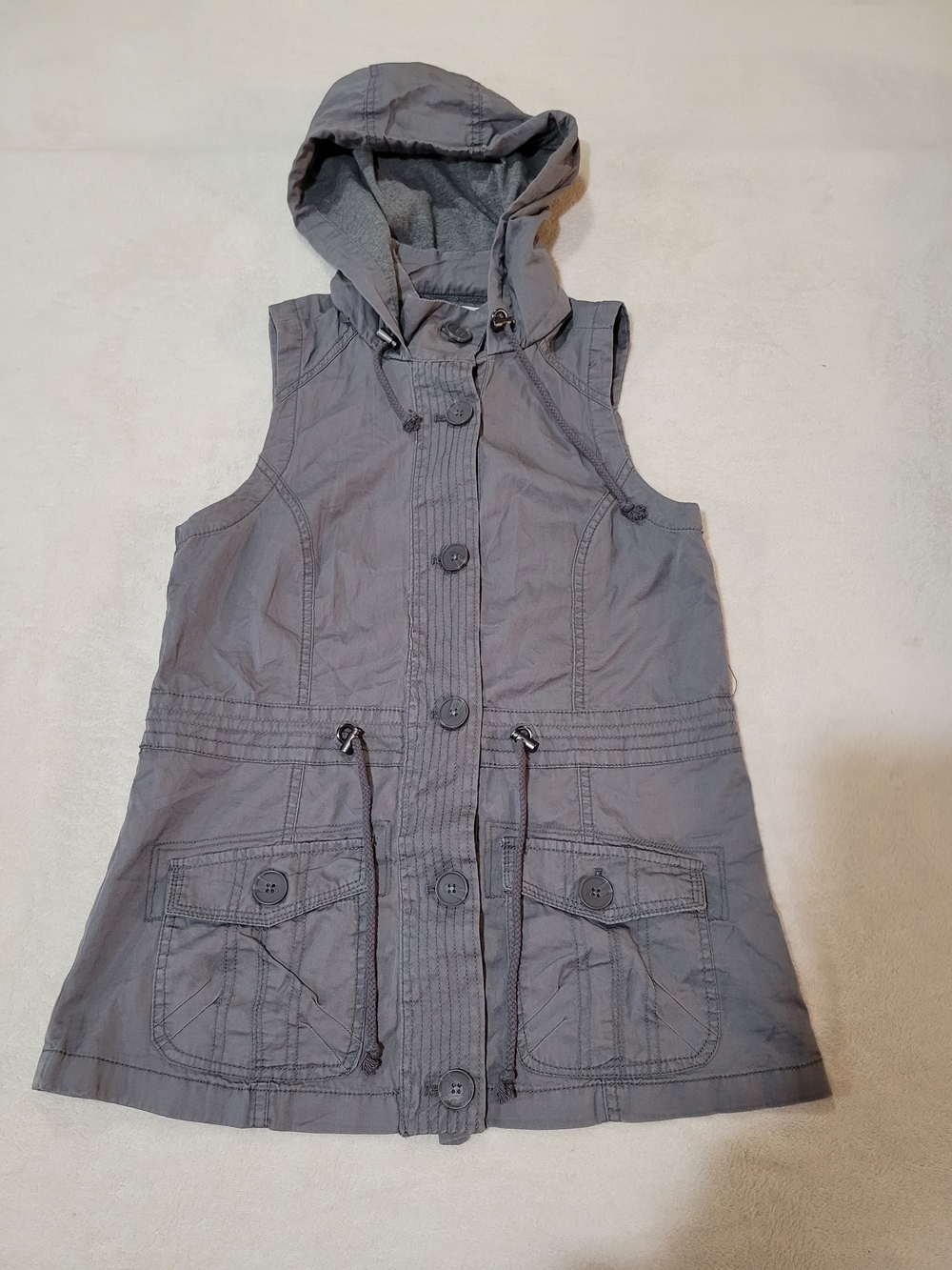NWT Maurices XS Gray Hooded Button Up Utility Vest Pockets
